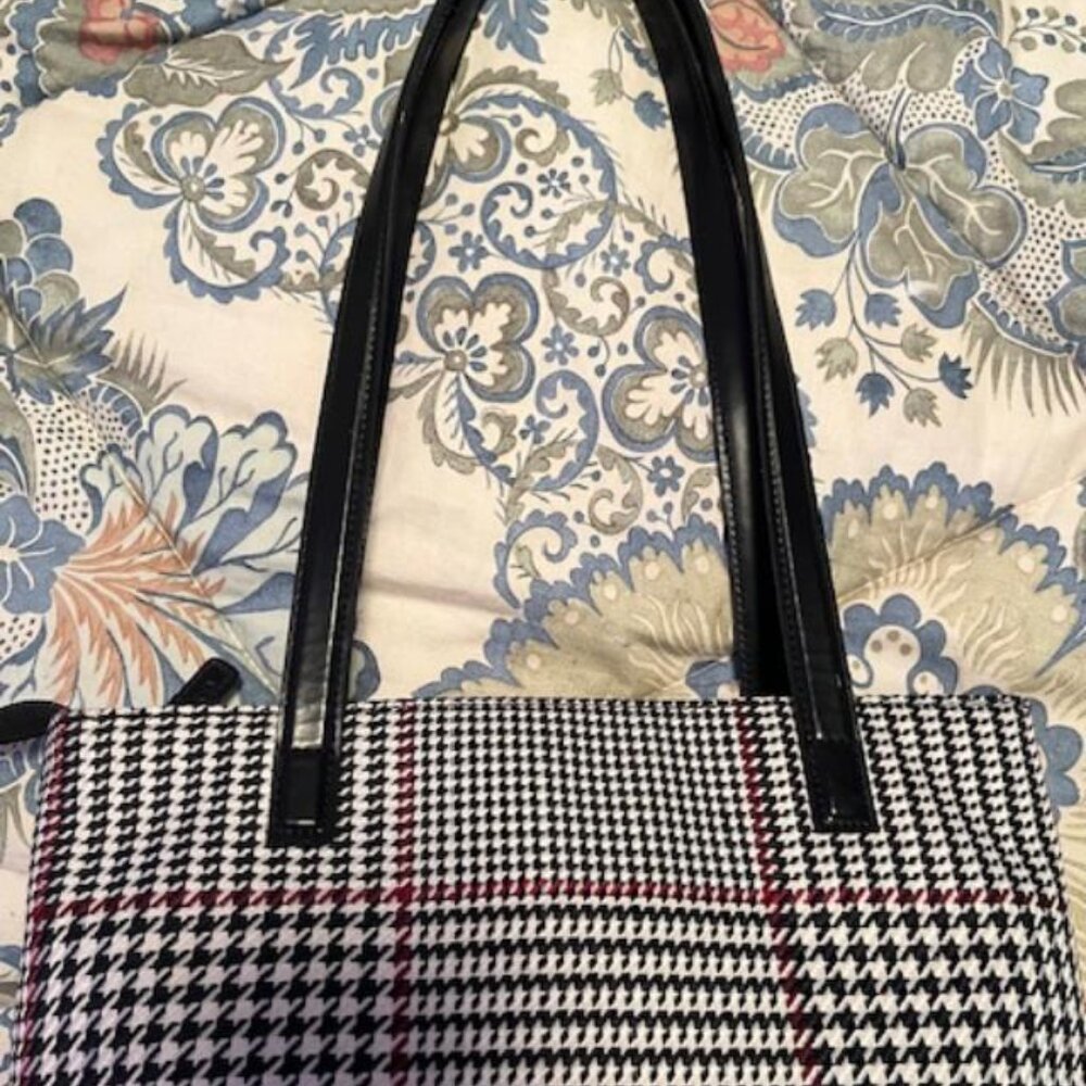 Lauren Ralph Lauren Handbag 10x10 and Coin/Card Holder Wallet Set of 2 EUC - Picture 8 of 10